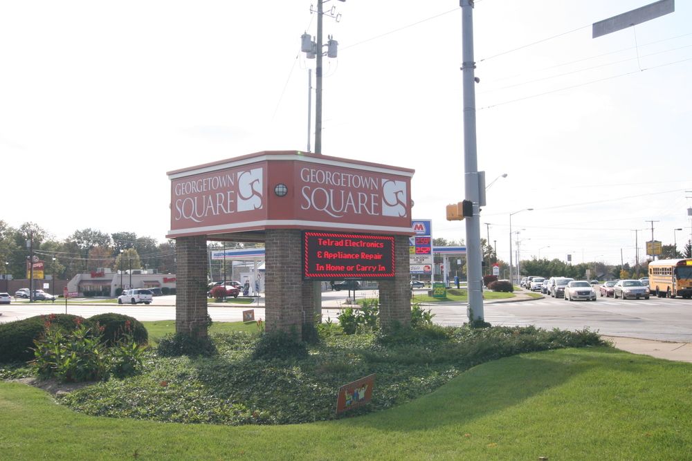 Georgetown Square : 6400 E. State Boulevard, Fort Wayne, IN 46815